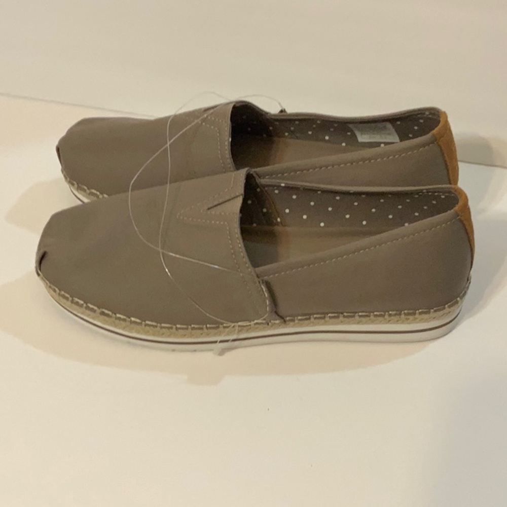 (( NEW )) SKECHERS Women shoes